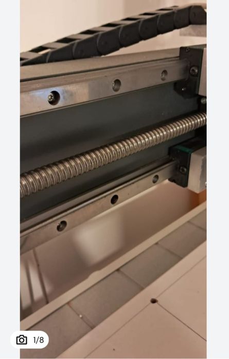 Vând CNC puțin folosit