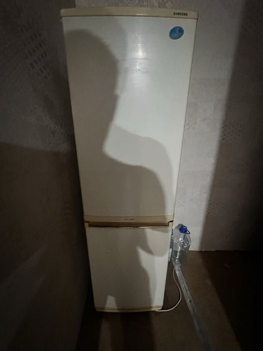 Холодильник  самсунг