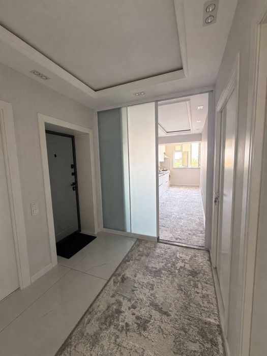 Продаётся своя квартира 3/4/4 кирпич — Яккасарай, Grand Mir