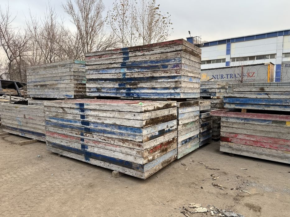 Крупнощитовые опалубки в Аренду