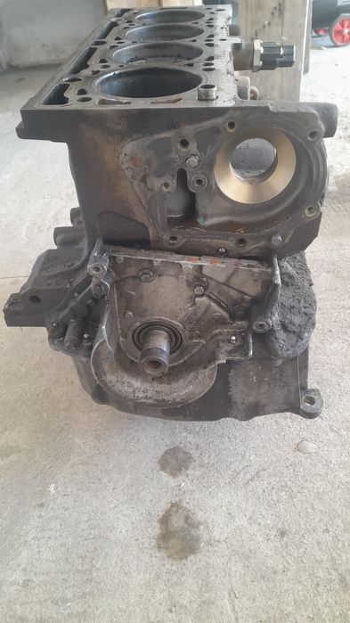 Продам блок двигателя