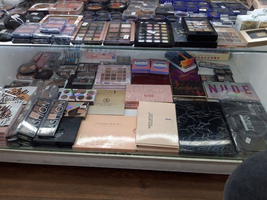 Продаётся витрина прилавка