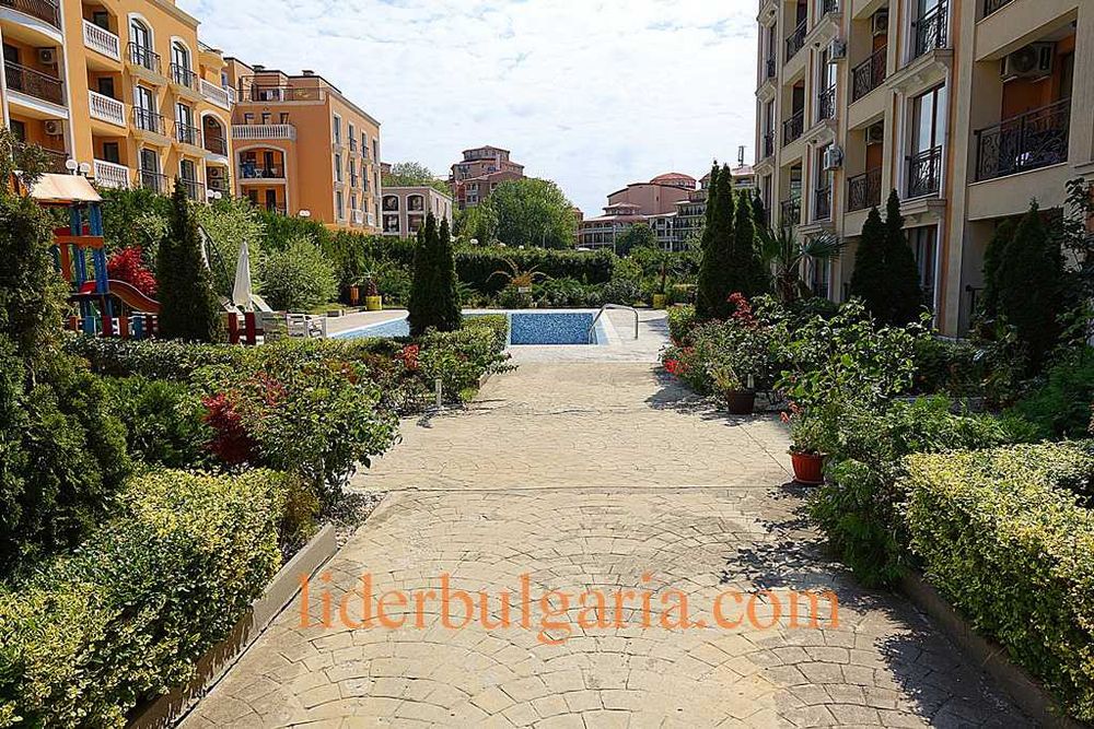 Продава се Двустаен апартамент в к.к. Елените - 47 кв.м за 1171 €/кв.м - Снимка #15