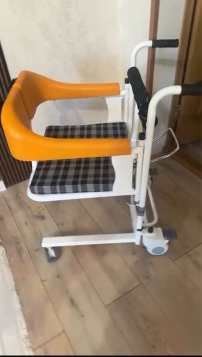 Продается кресло-подьемник для инвалидов