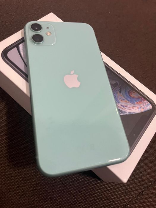Vand iphone 11 liber de retea 64G