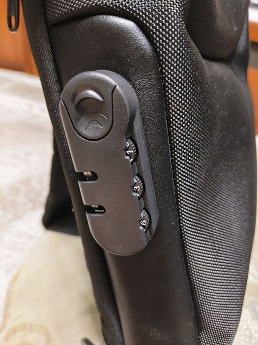 Мужская сумка через плечо с юсб адаптером