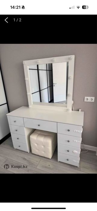 Туалетный столик