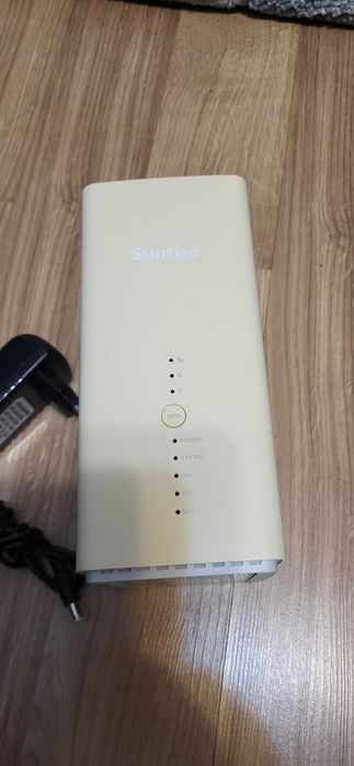 Huawei B618 este un router wireless 4G+ LTE CAT11 liber de retea