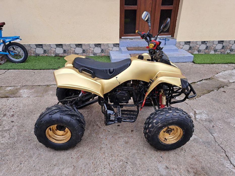 Vand atv 125cm³ refăcut de la 0