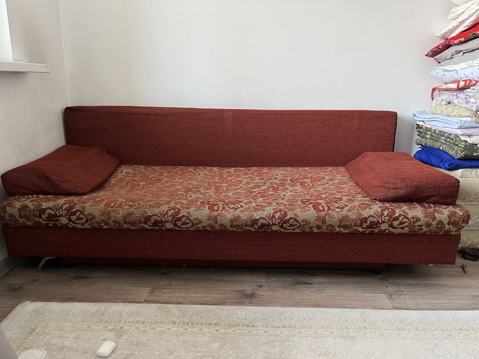 Продам диван книжка