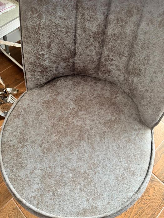 Продам стулья кухонные