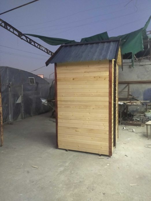 Эксклюзивные туалеты и душ кабины.