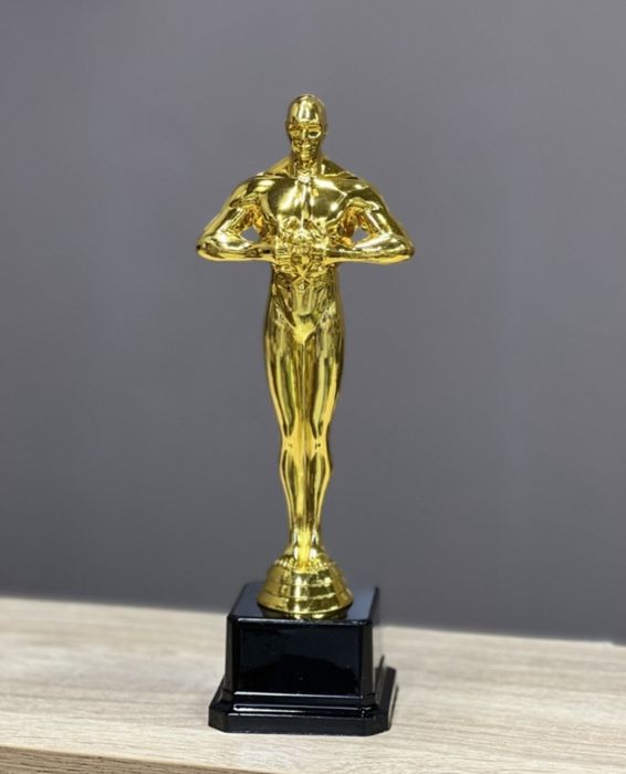 Статуэтки награды