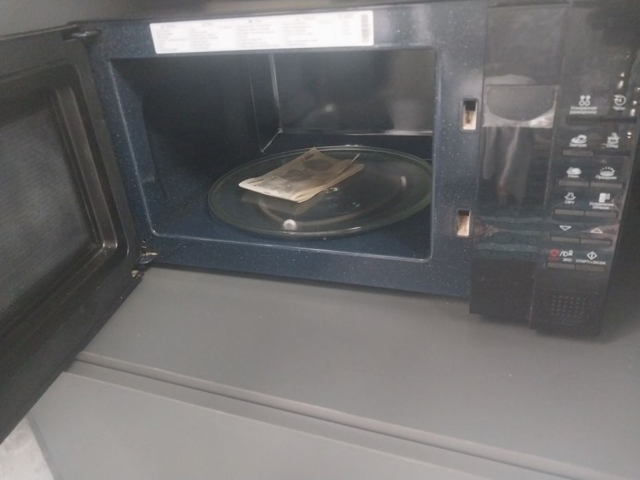 Микроволновка Samsung bioceramic  сотилади холати идеальный