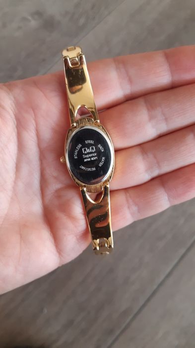 Дамски часовник Q&Q