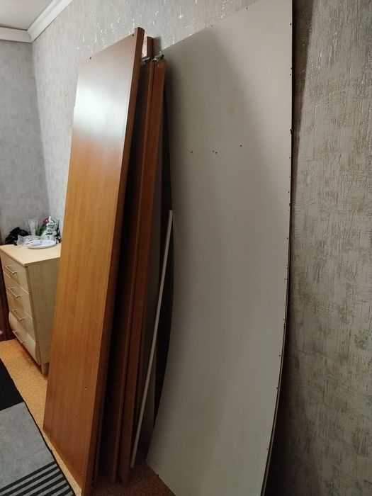 Дарю разобранный шифонер