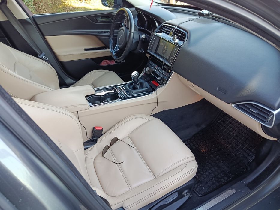 JAGUAR. XE  2018