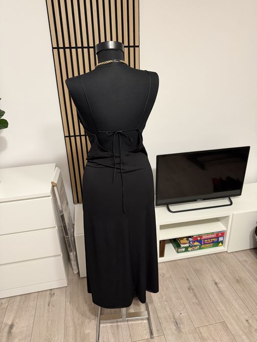 Rochie Zara neagra lunga cu spatele gol  picior crapat