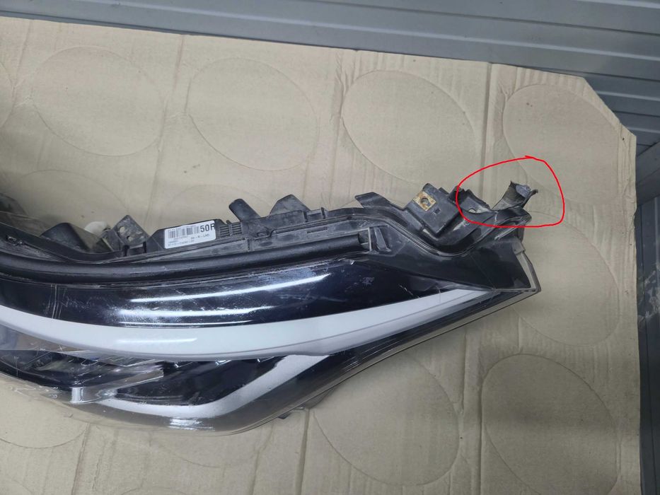 Far Dreapta Toyota C-HR C HR  full led An 2019 - 2023 cod 81110-F4280-00
