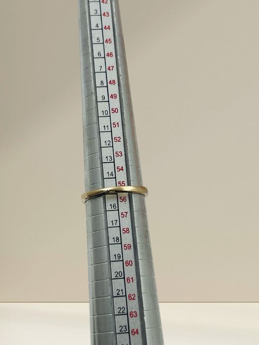 Златен пръстен с диаманти 14к