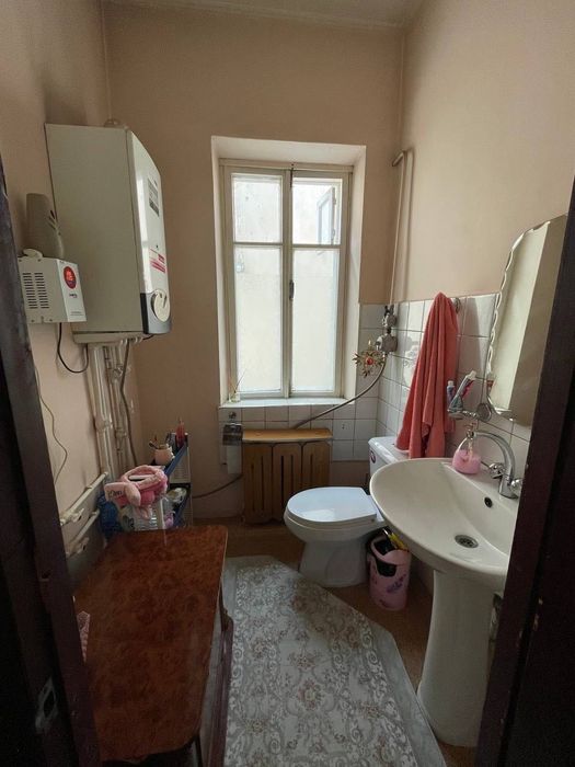 Продается дом 2,25 соток возле ботанического сада