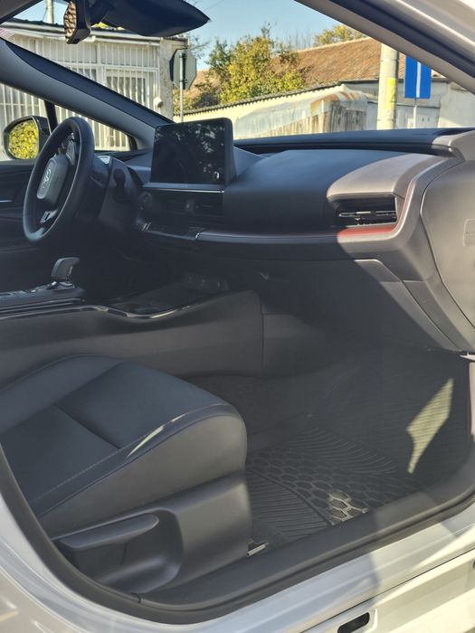 Toyota prius hybrid plug-in