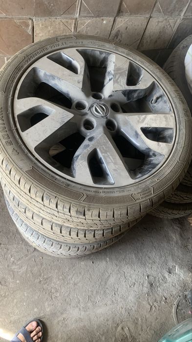 Продам шины с дискам