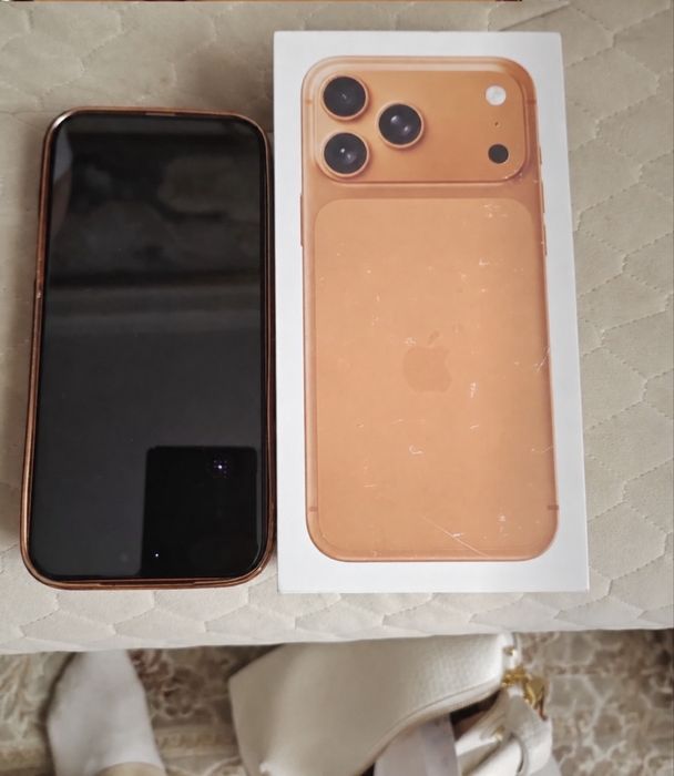 IPhone 17 PRO, 256 ГБ, SIM + ESIM