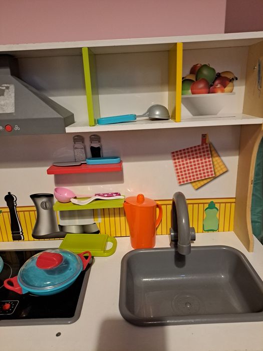Детска дървена кухня