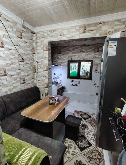 Продается квартира Юнусабад 6кв 2/4/4