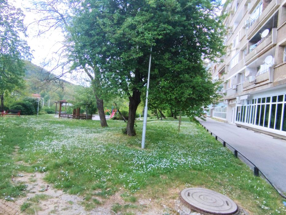 Дава се под наем Едностаен апартамент в Габрово, Бойката - 42 кв.м за 153 € - Снимка #1