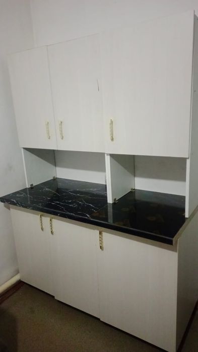Продам кухонный шкаф