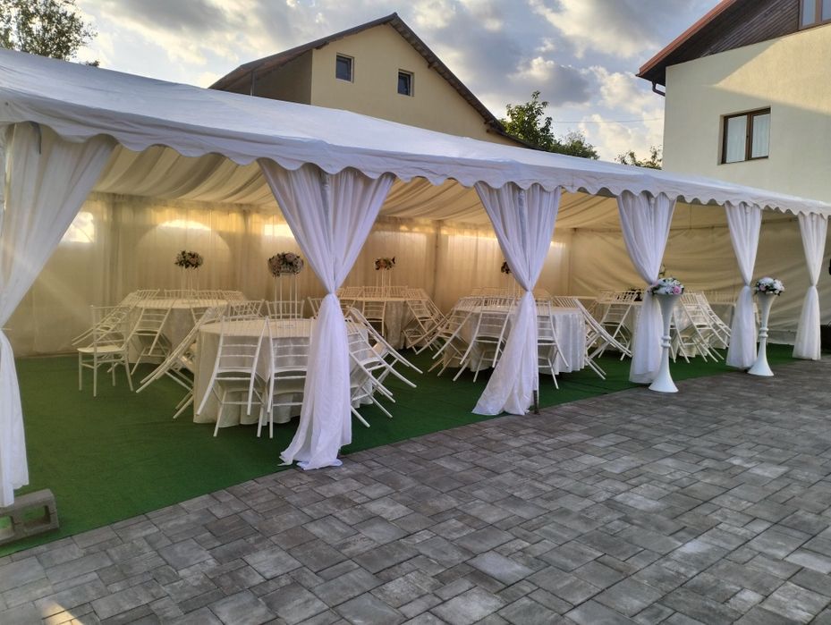 Corturi închiriat