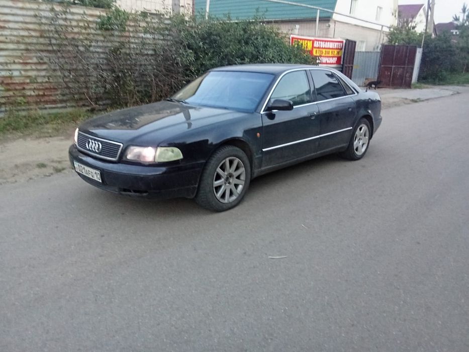 Продам ауди а 8 кватро.