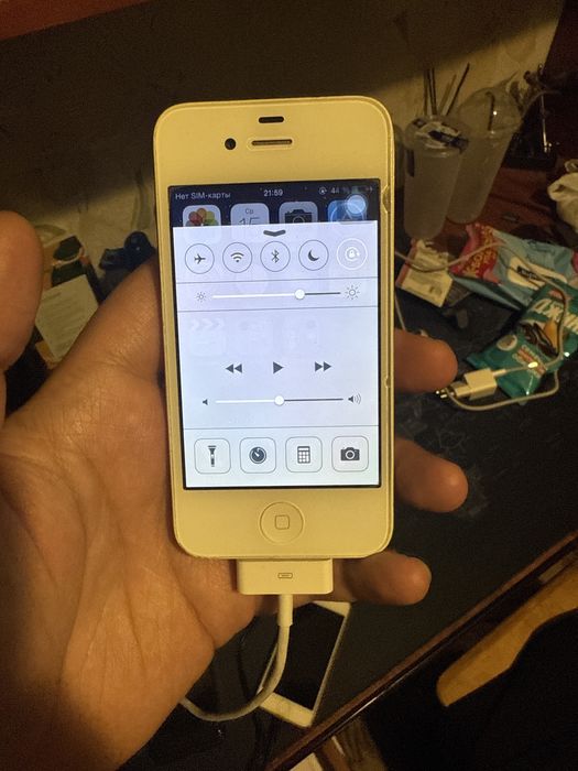 Продам iphone 4 8 gb