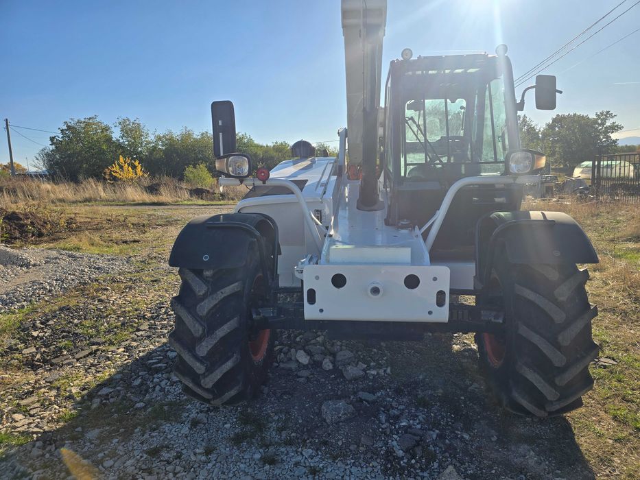 Телескопичен товарач BOBCAT T35100