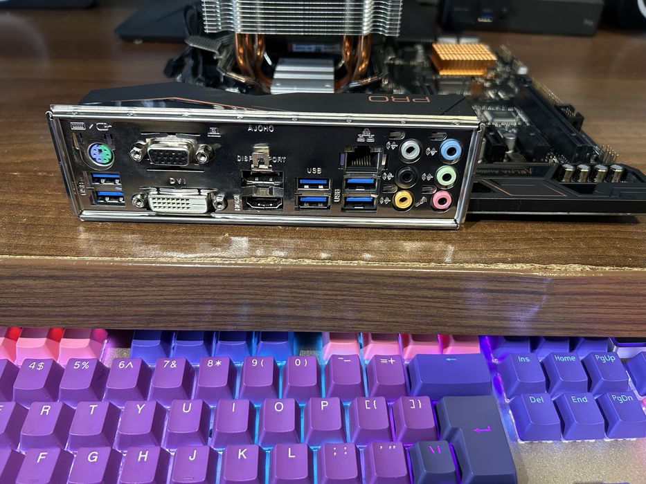 Kit Gaming Intel core i7 6700K, Placa de baza Asrock H170M Pro4, 8GB