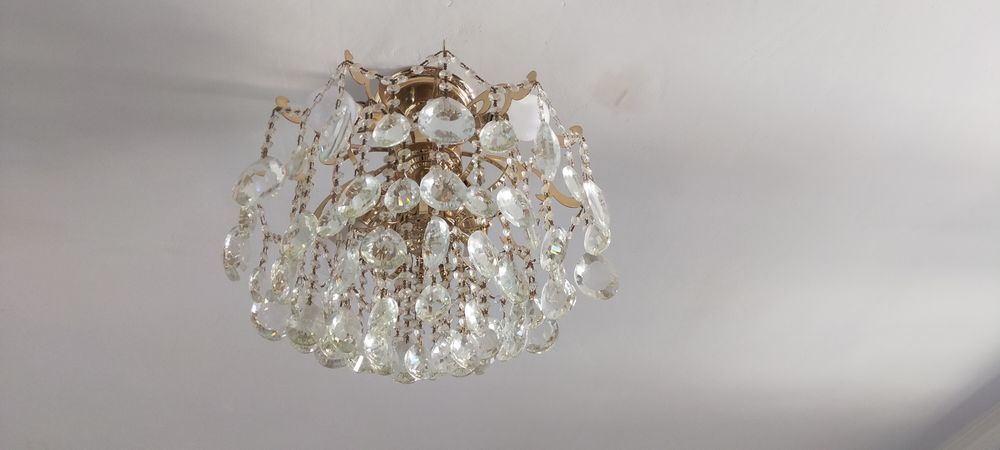 Продам люстры от 5 тыс до 20000