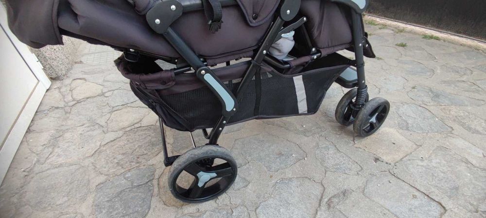 Двойна бебешка количка