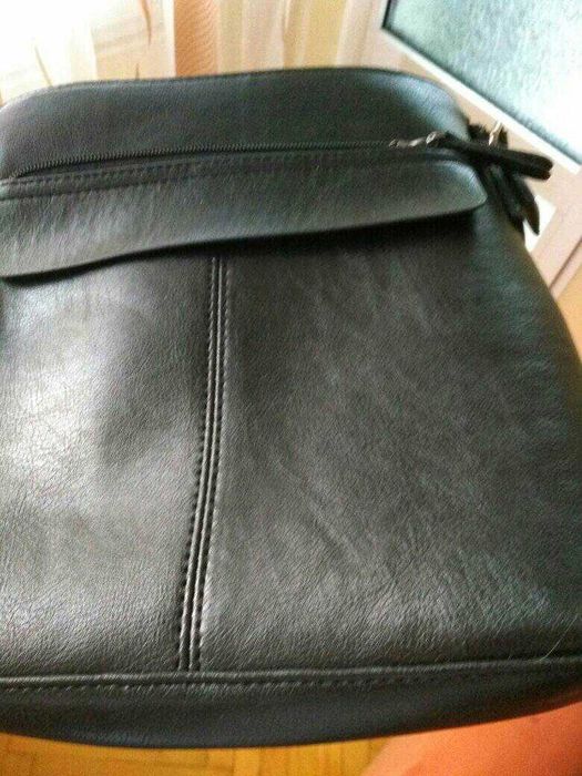 Мъжка кожена чантичка