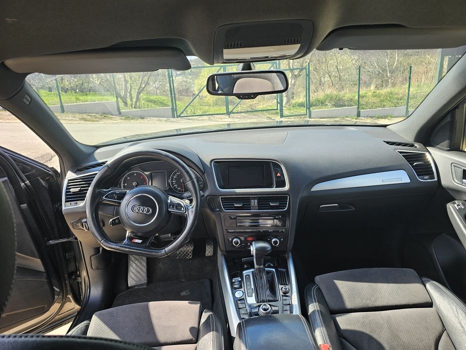 Audi Q5   177 CP 2.0 S- Line Quatro