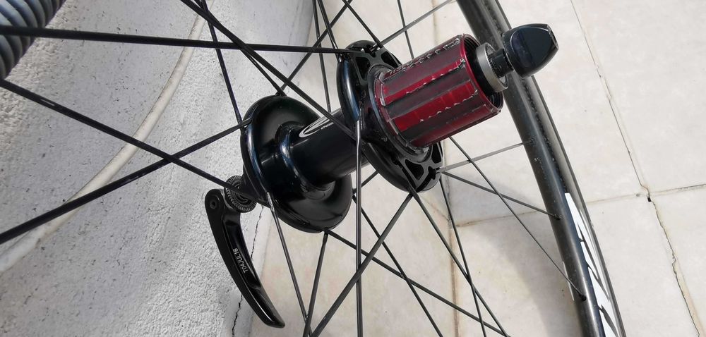 леки шосейни карбонови капли ZIPP 303 Firecrest Tubular rim brake