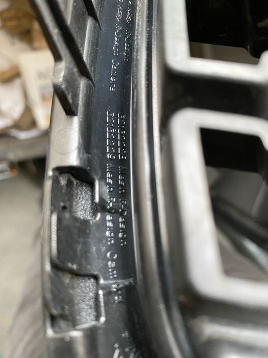 Grila radiator Volvo V60 S60 R Design an 2018-2024