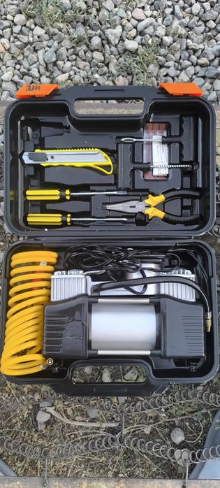 Двух поршневой компрессор