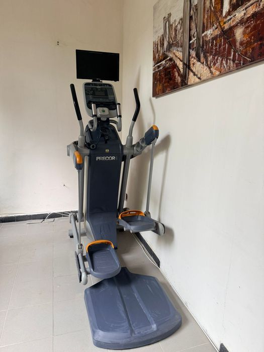 PRECOR AMT 100i Made in USA – Aparat Fitness Profesional Adaptive / Eliptică / Stepper / Urcat Scări