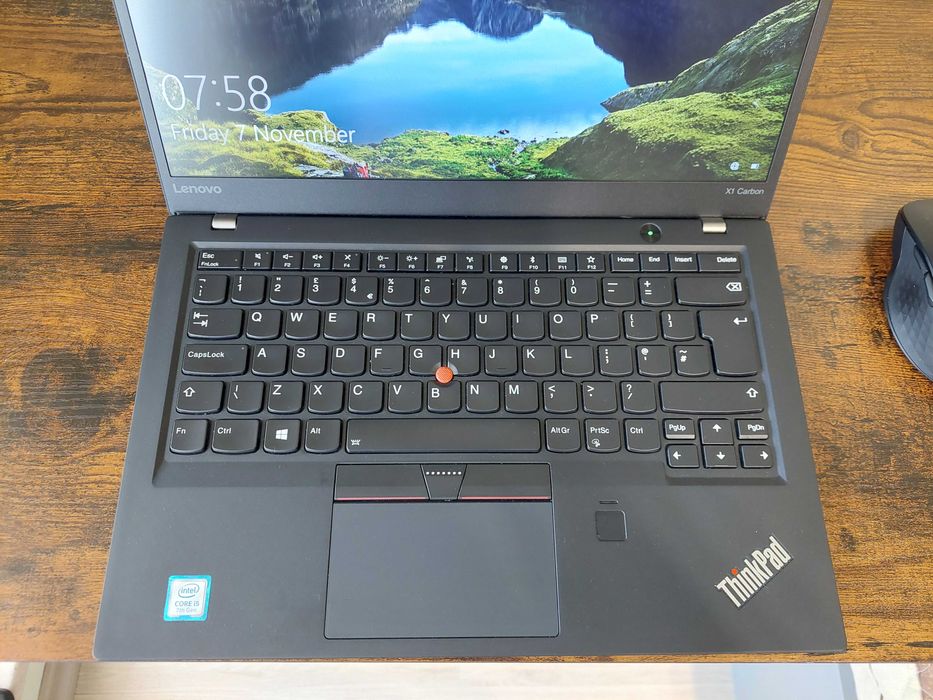 Лаптоп Lenovo ThinkPad X1 Carbon 5gen Intel i5, 8GB, SSD 256GB