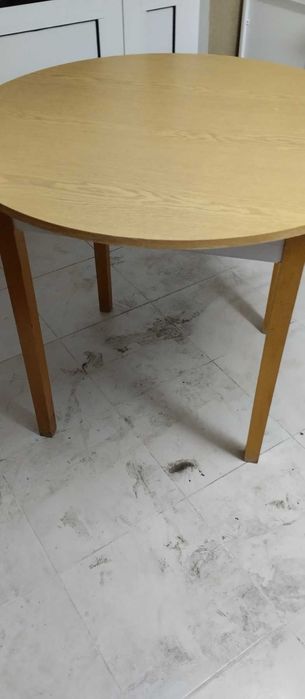 Кухненска маса кръгла