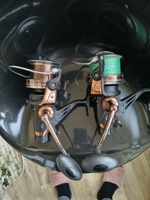 2 mulinete crap 8000