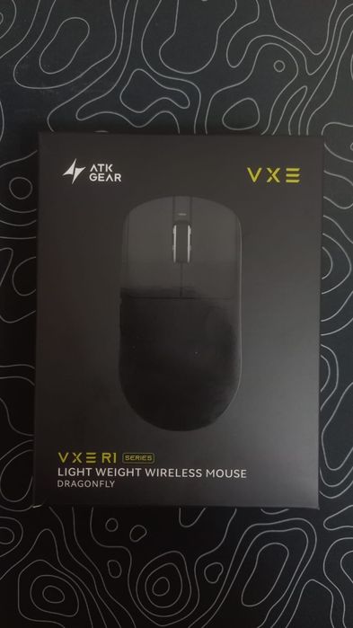 Продам игровую беспроводную мышь VXE Dragonfly R1 SE+