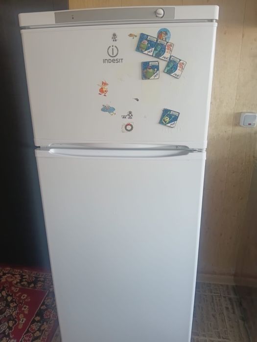 Холодильник в хорошем состоянии